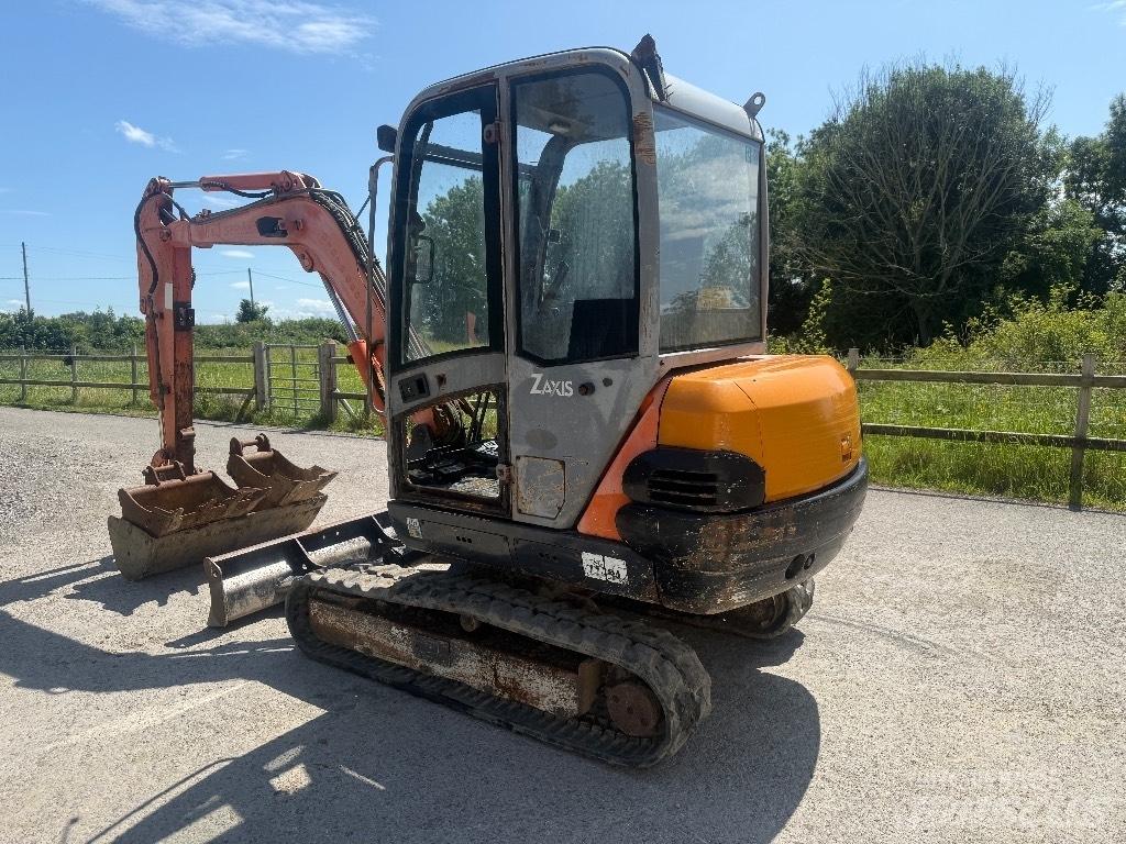 Hitachi ZX30 Mini Escavadoras <7t