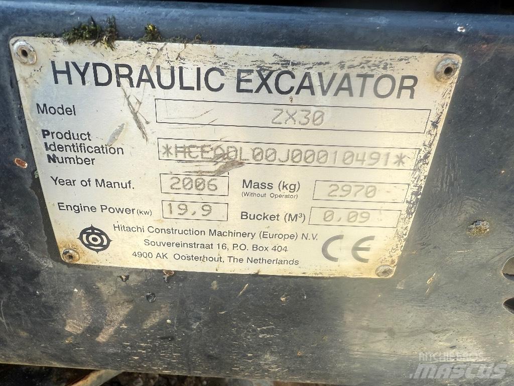 Hitachi ZX30 Mini Escavadoras <7t