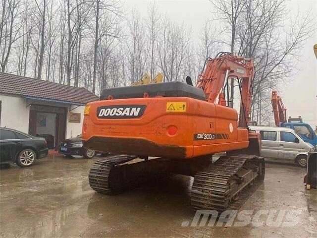Doosan DX300 Escavadoras de rastos