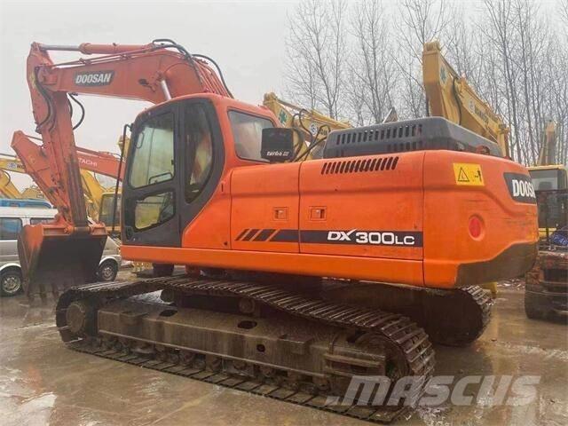 Doosan DX300 Escavadoras de rastos
