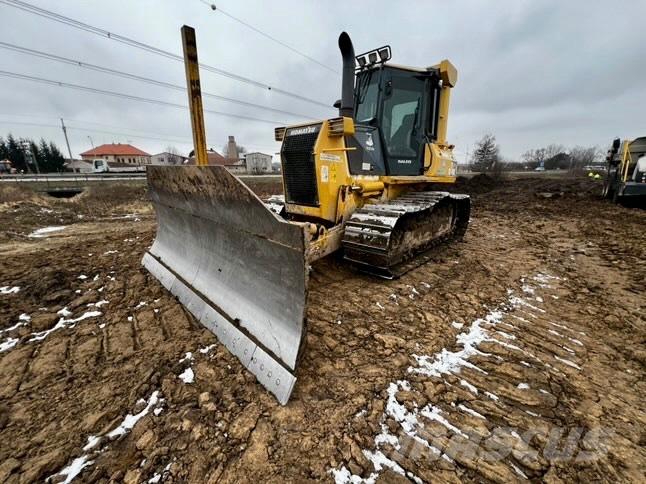 Komatsu D 41 E Dozers - Tratores rastos