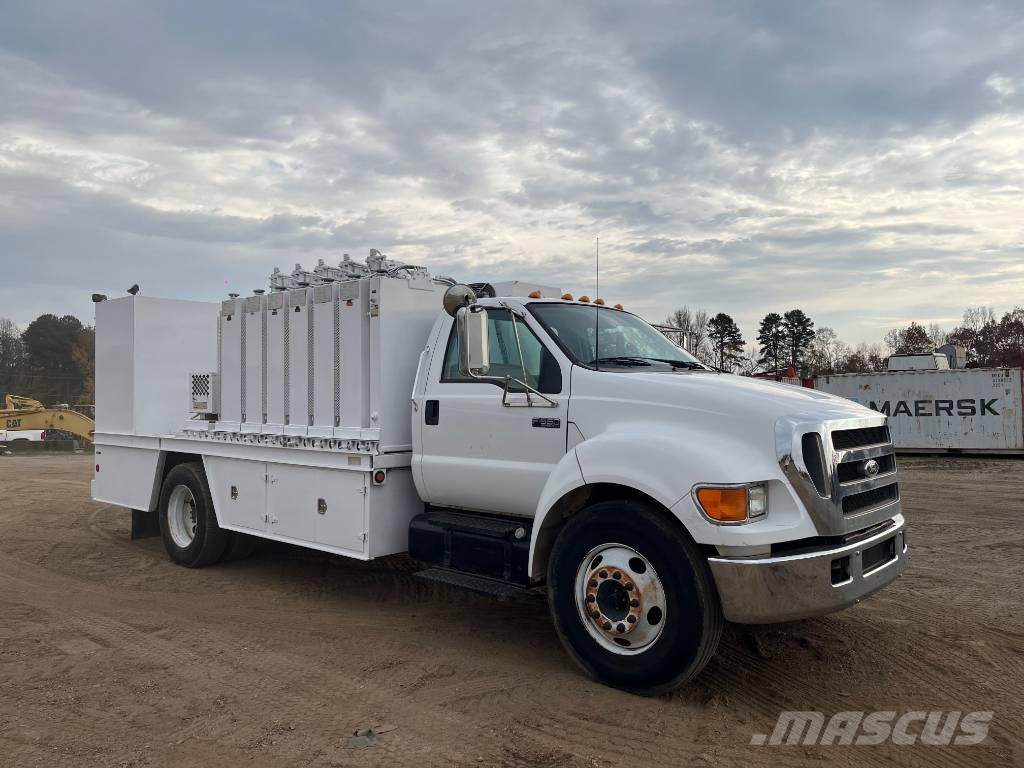 Ford F 650 XLT Camiões-cisterna