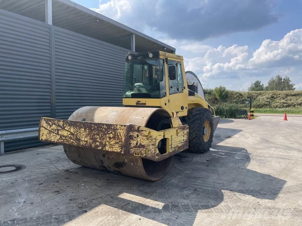 Bomag BW 216 DH-4 Cilindros Compactadores monocilíndricos