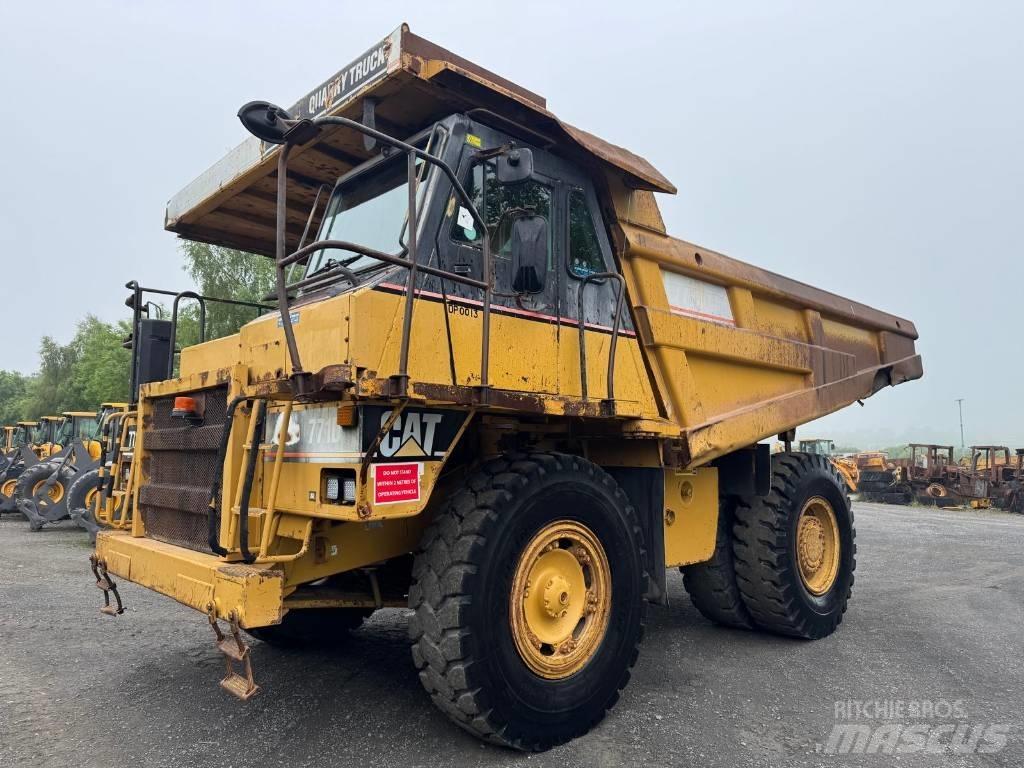 CAT 771 D Camiőes dumper basculantes rígidos