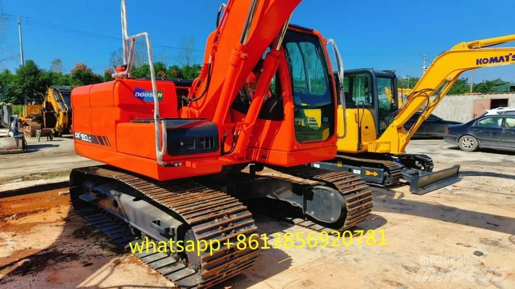 Doosan DX150 Escavadoras Midi 7t - 12t