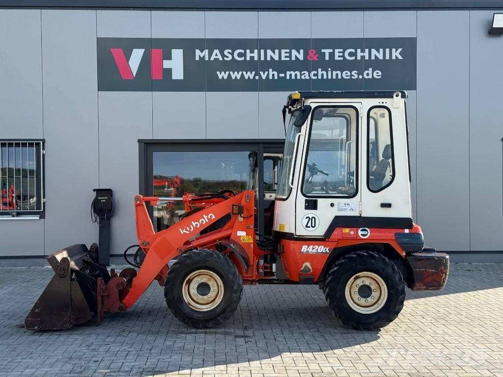Kubota R 420 Pás carregadoras de rodas