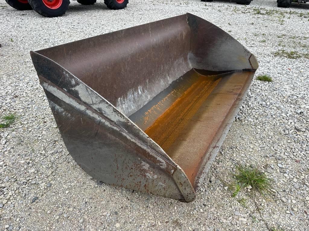  ŁYŻKA MANITOU 2,4 M Outros acessórios de carga e escavação