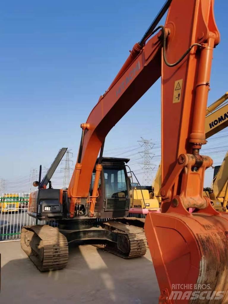 Hitachi ZX 210 Escavadoras de rastos