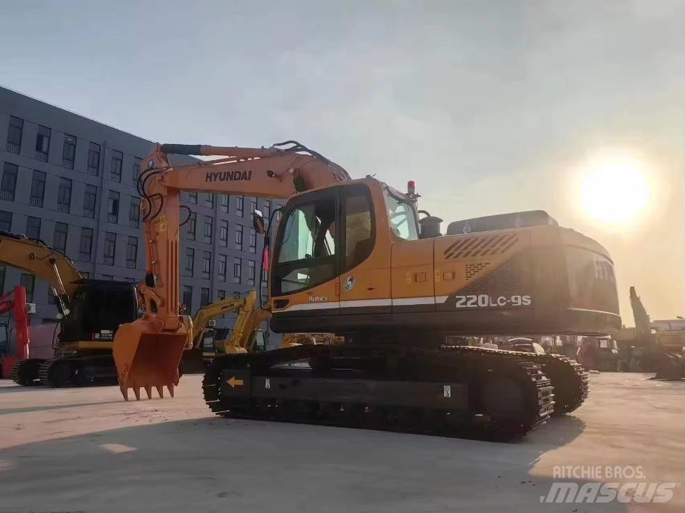 Hyundai HX 220 LC-9S Escavadoras de rastos