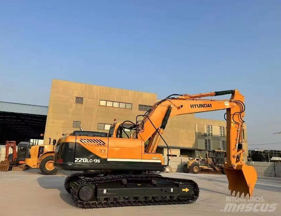 Hyundai HX 220 LC-9S Escavadoras de rastos
