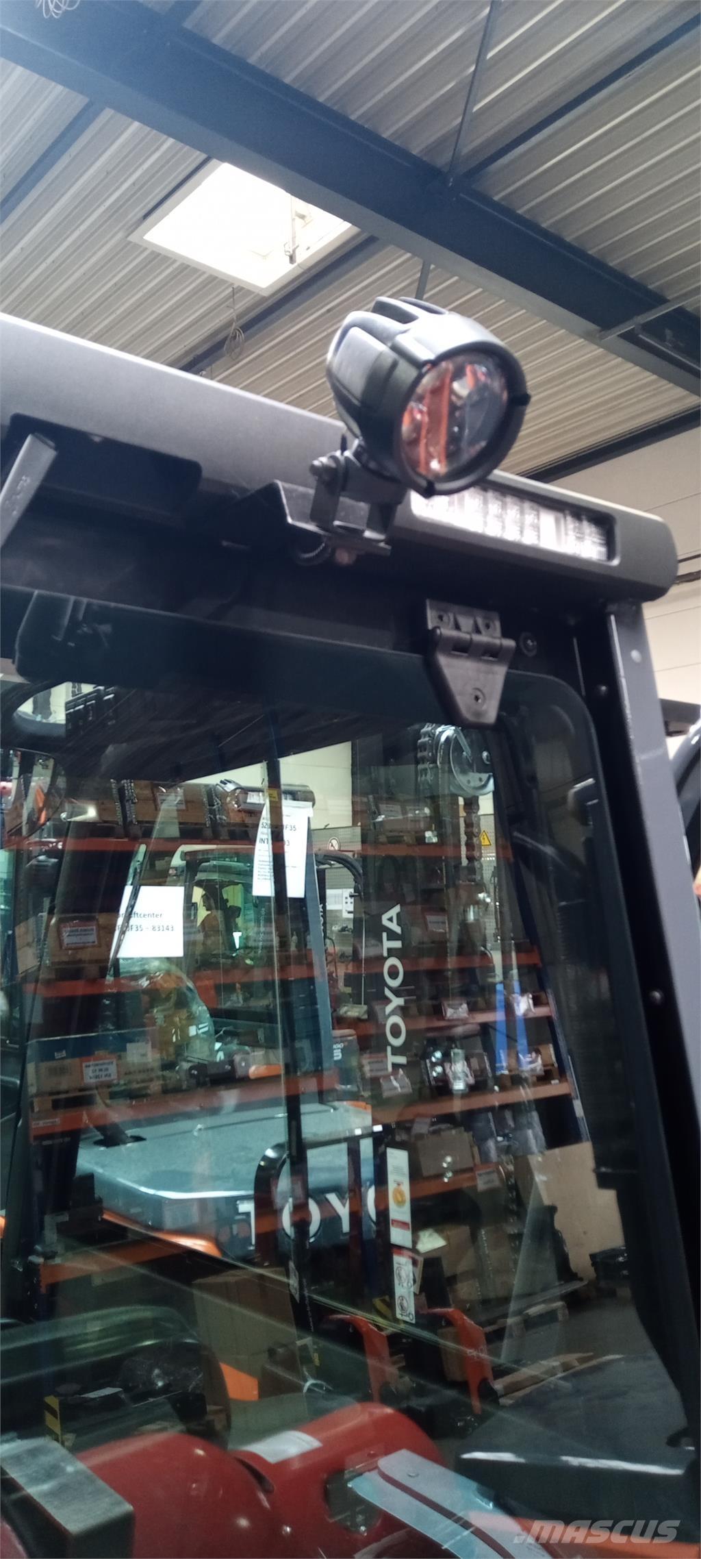 Toyota 02-8FGF25 Empilhadores a gás