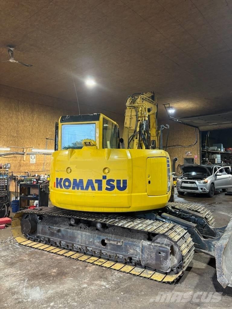 Komatsu PC 138 USLC Escavadoras de rastos