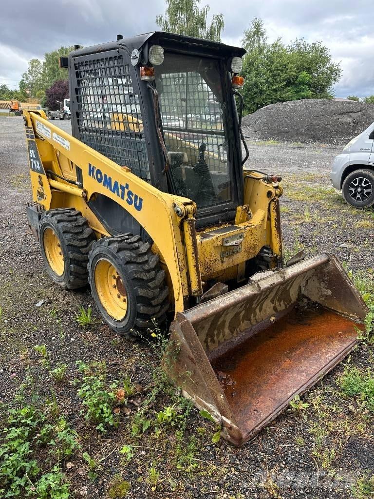 Komatsu SK 714 Carregadoras de direcção deslizante