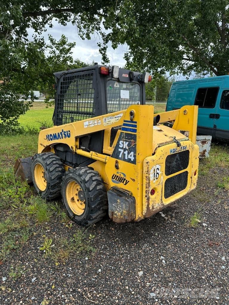 Komatsu SK 714 Carregadoras de direcção deslizante