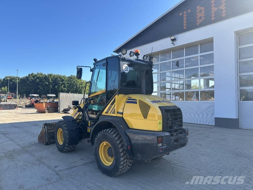 Komatsu WA 80-6 Pás carregadoras de rodas