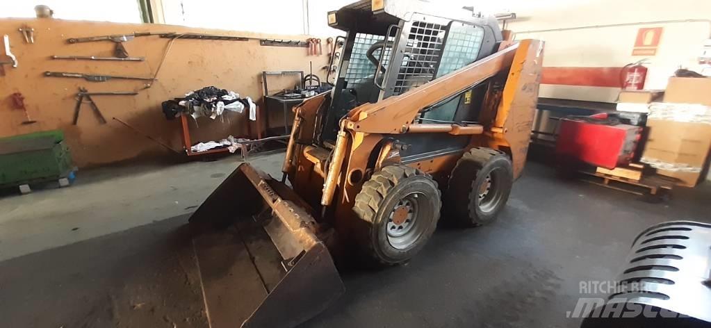 CASE 40XT Carregadoras de direcção deslizante