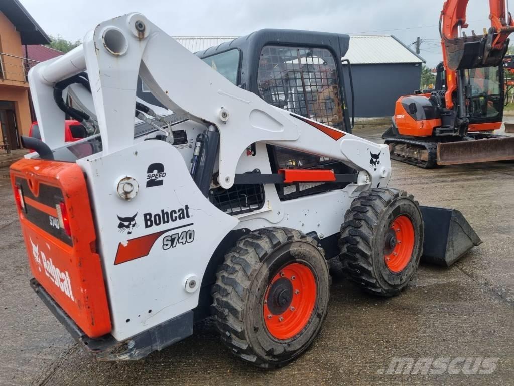 Bobcat S740 Carregadoras de direcção deslizante