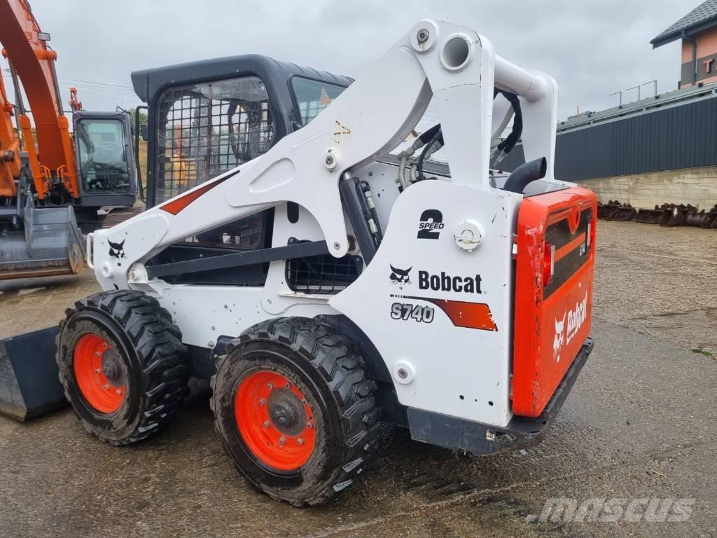 Bobcat S740 Carregadoras de direcção deslizante