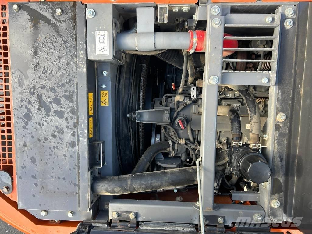 Hitachi ZX 130-6 Escavadoras de rastos