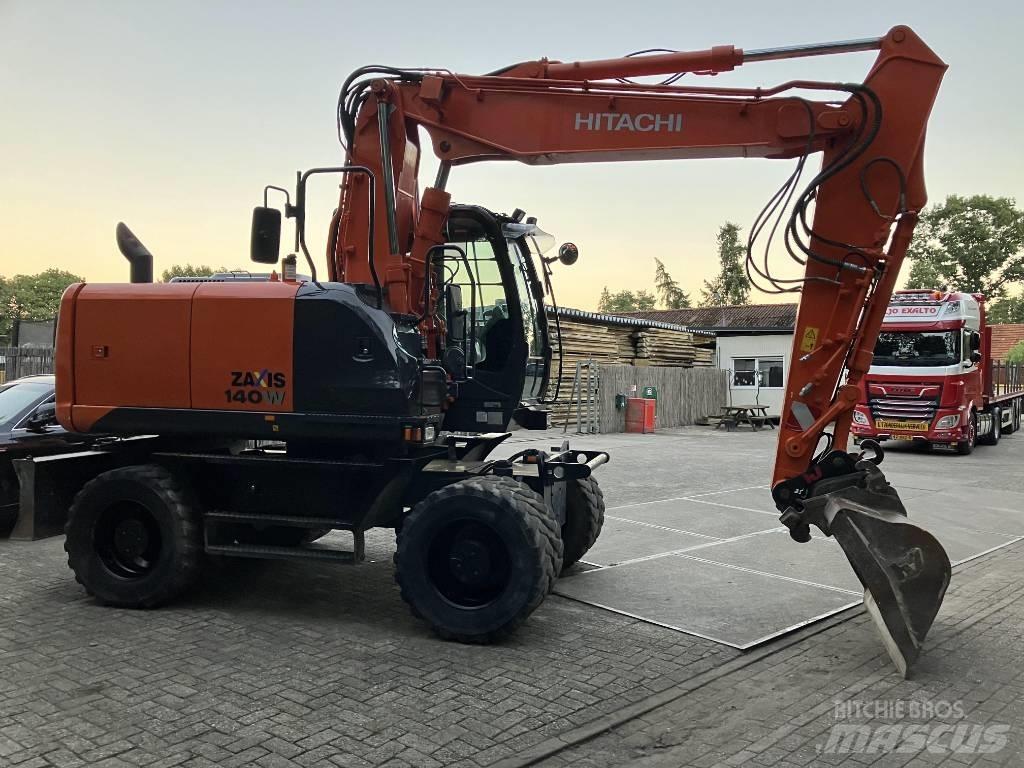 Hitachi ZX140-5B Escavadoras de rodas
