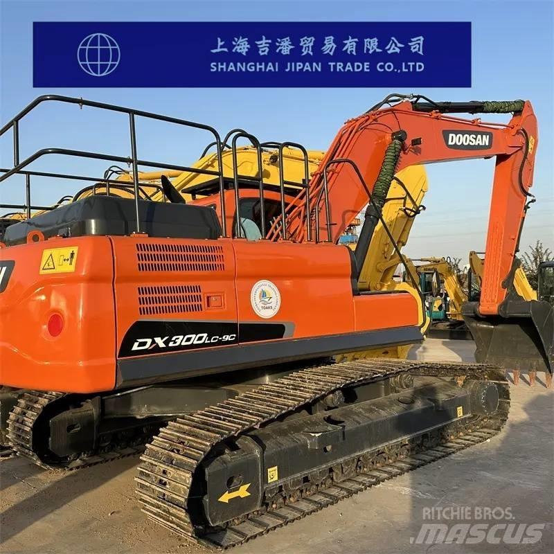 Doosan DX 300 Escavadoras de rastos