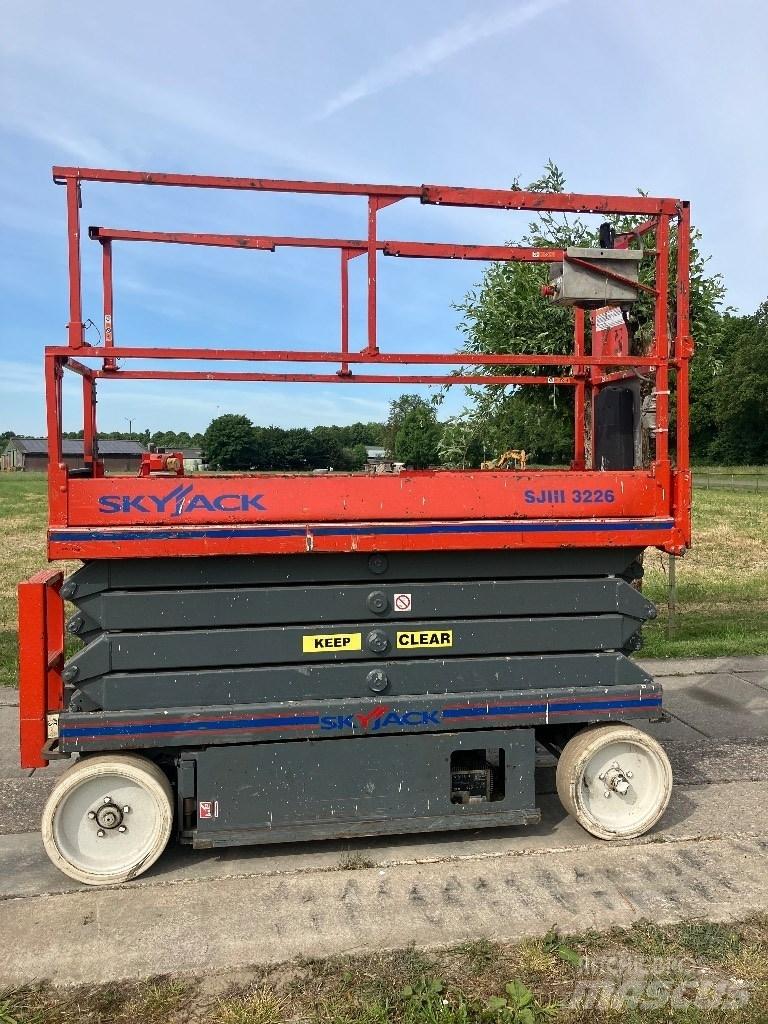 SkyJack 3226 Elevadores de tesoura
