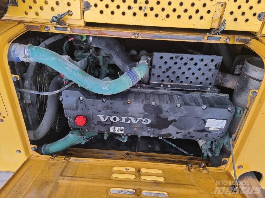 Volvo EC 460 B LC Escavadoras de rastos