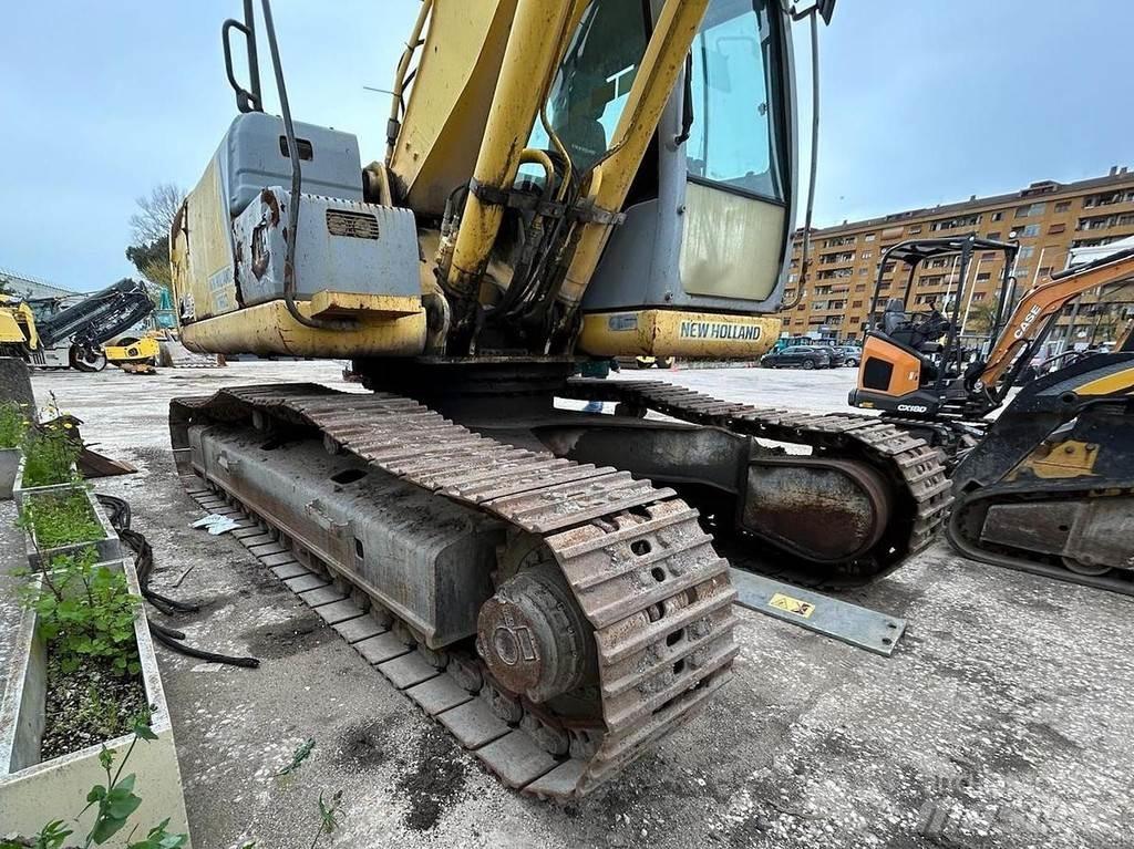 New Holland E215B Escavadoras especiais