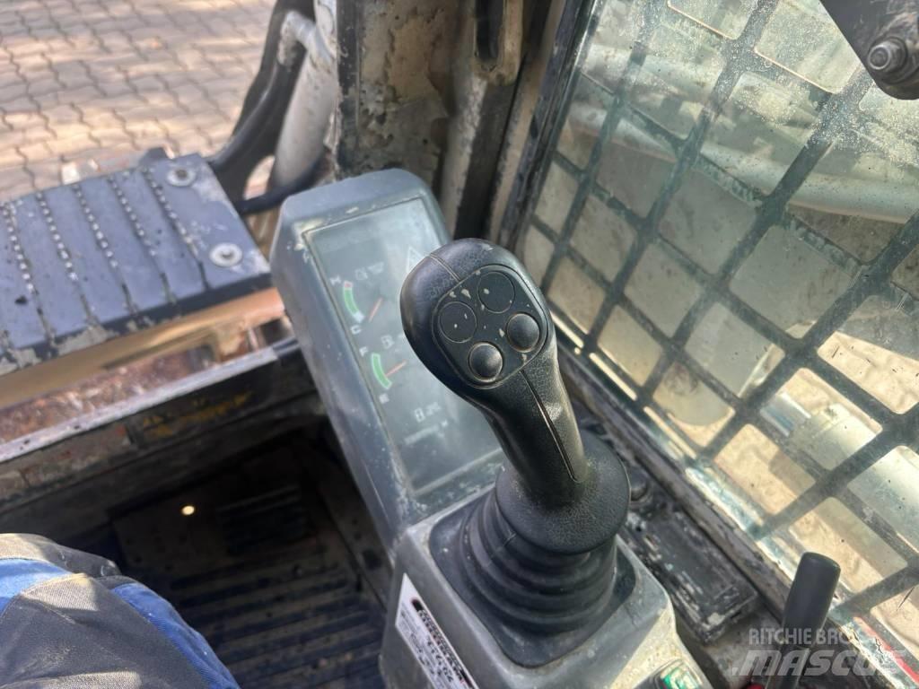 Takeuchi TL 230 Carregadoras de direcção deslizante