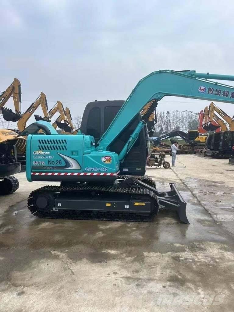 Kobelco SK 75 Escavadoras de rastos