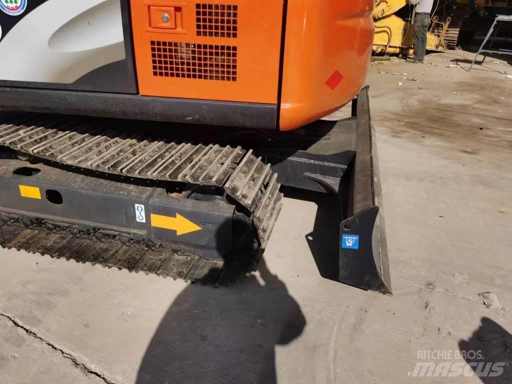 Hitachi ZX 70 Mini Escavadoras <7t