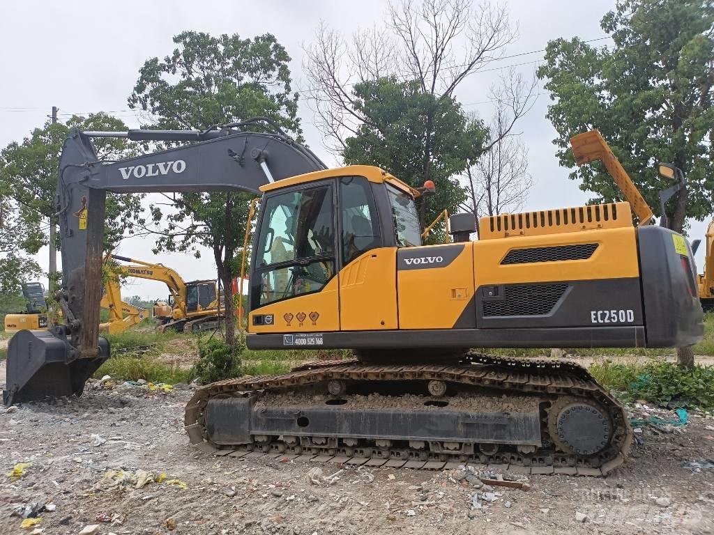 Volvo EC250D Escavadoras de rastos
