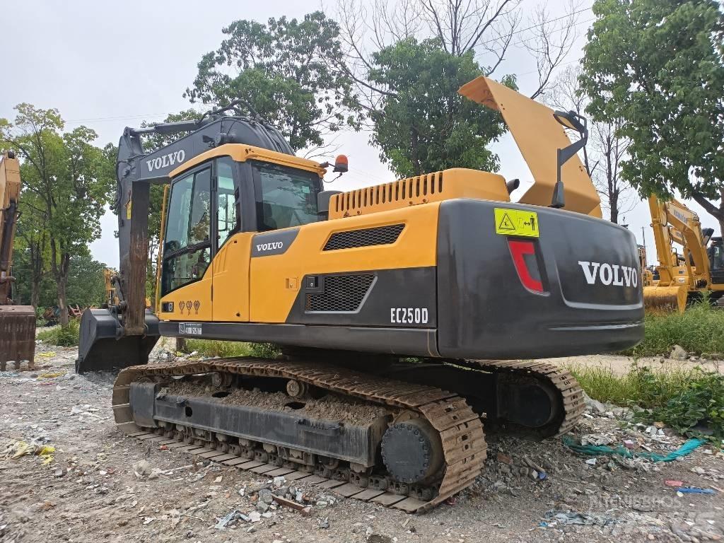Volvo EC250D Escavadoras de rastos