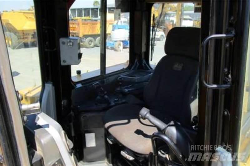 CAT D8R Dozers - Tratores rastos