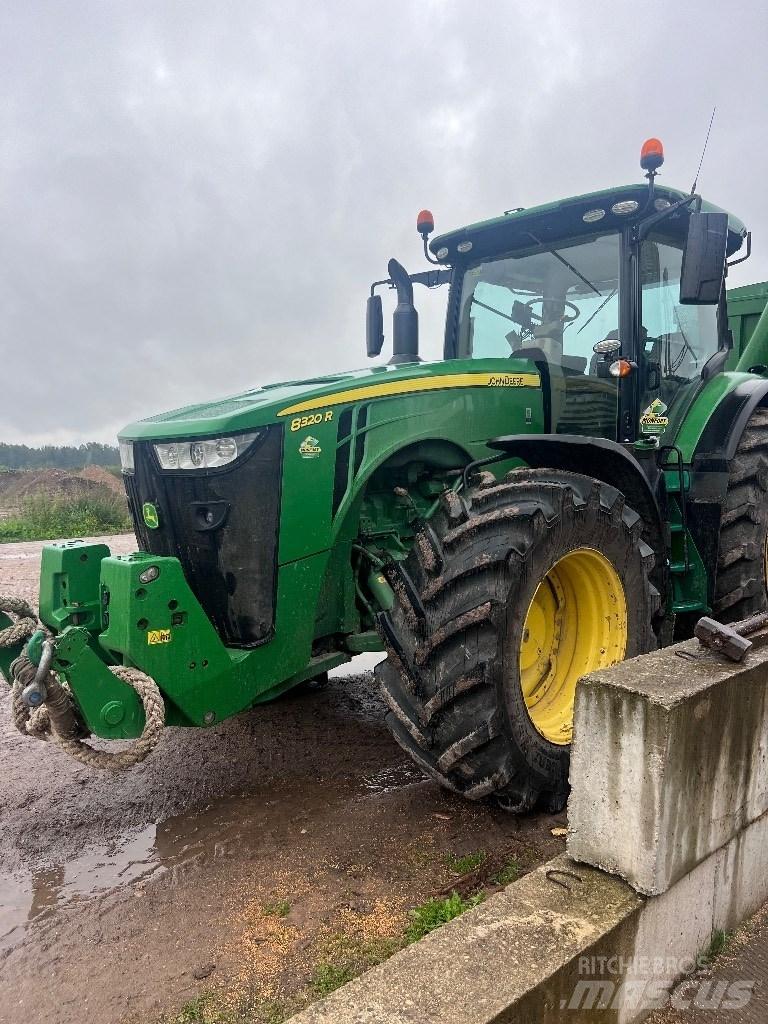 John Deere 8320R Tratores Agrícolas usados