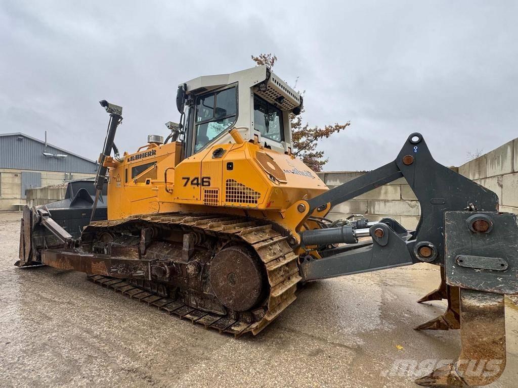 Liebherr PR 746 L Dozers - Tratores rastos