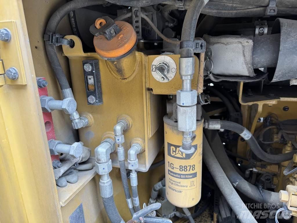 CAT CB10 Cilindros Compactadores tandem