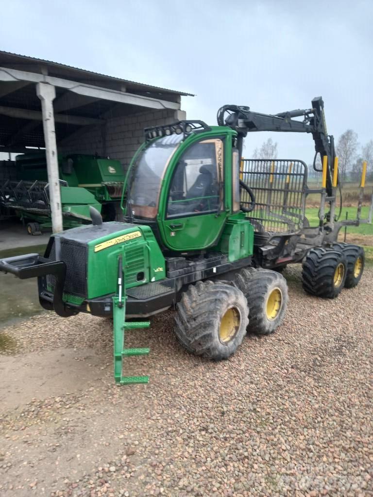 John Deere 810E Forwarders florestais