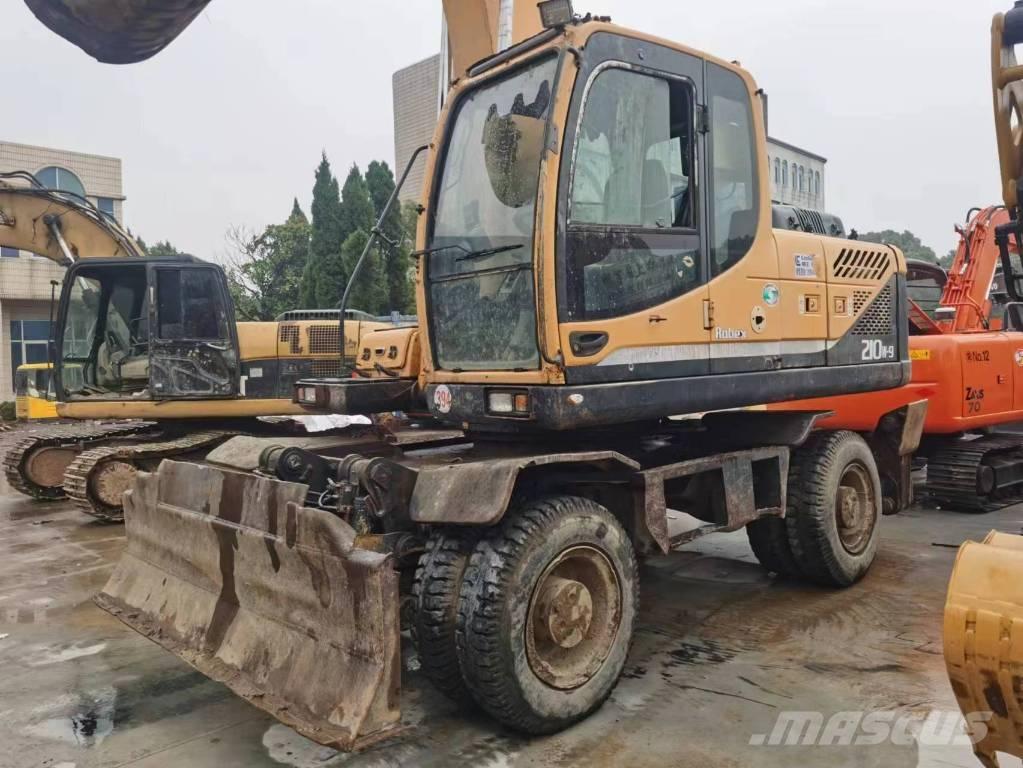 Hyundai R210W-9 Escavadoras de rodas