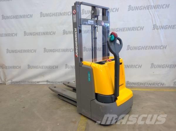Jungheinrich EJC 110 Empilhador para operador externo
