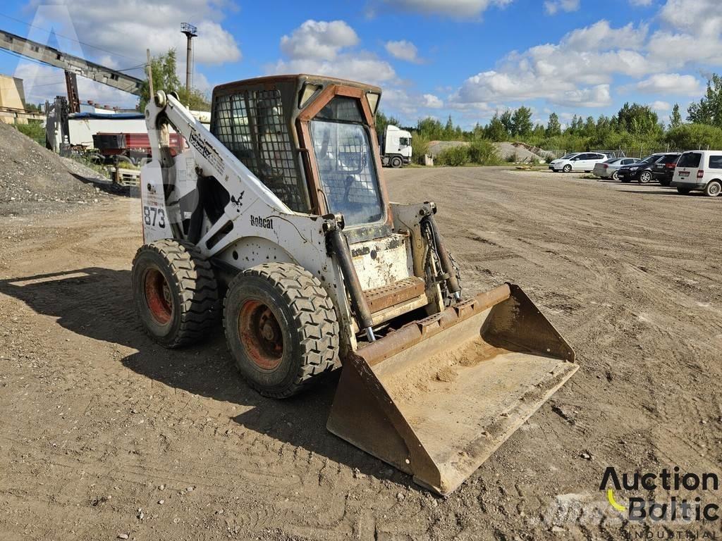 Bobcat 873 Carregadoras de direcção deslizante