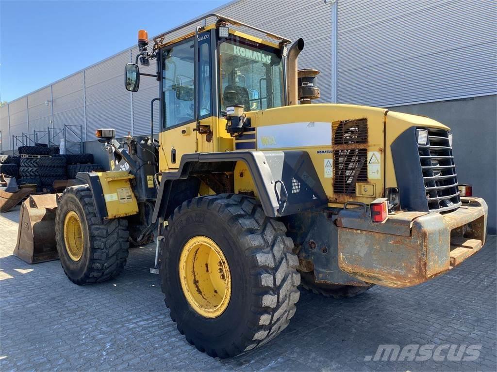 Komatsu WA250PZ-5 Pás carregadoras de rodas