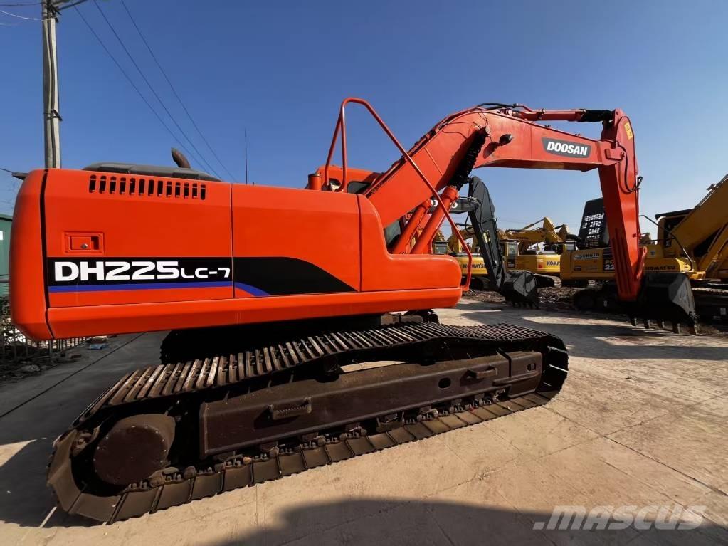 Doosan DH 225 LC-7 Escavadoras de rastos