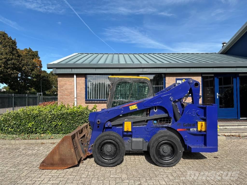 Bobcat S 770 Carregadoras de direcção deslizante