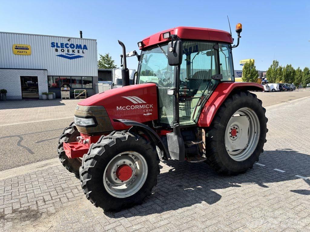 McCormick CX95 Tratores Agrícolas usados