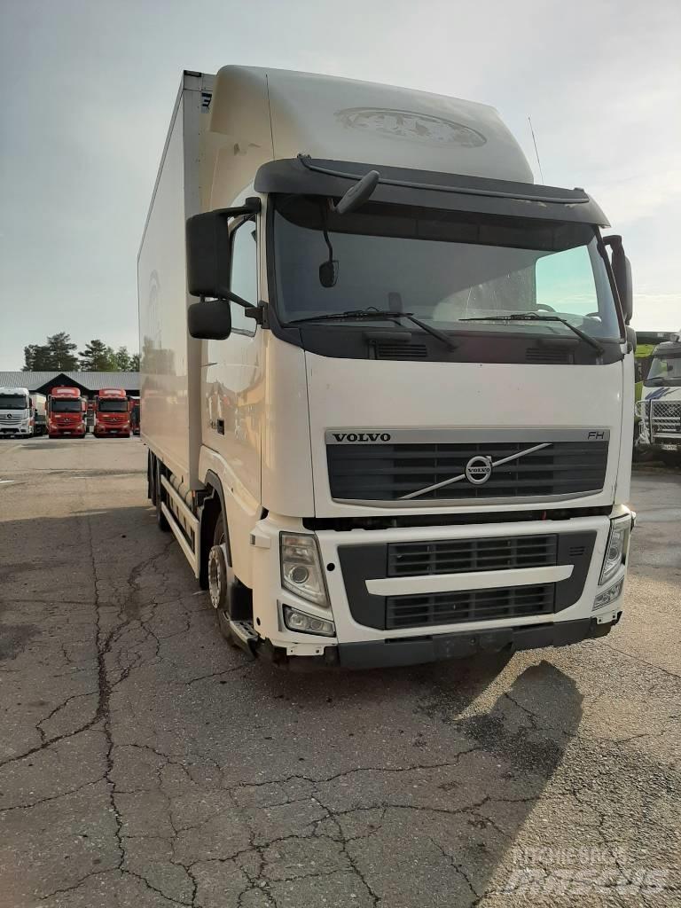 Volvo FH 13 Camiões de caixa fechada