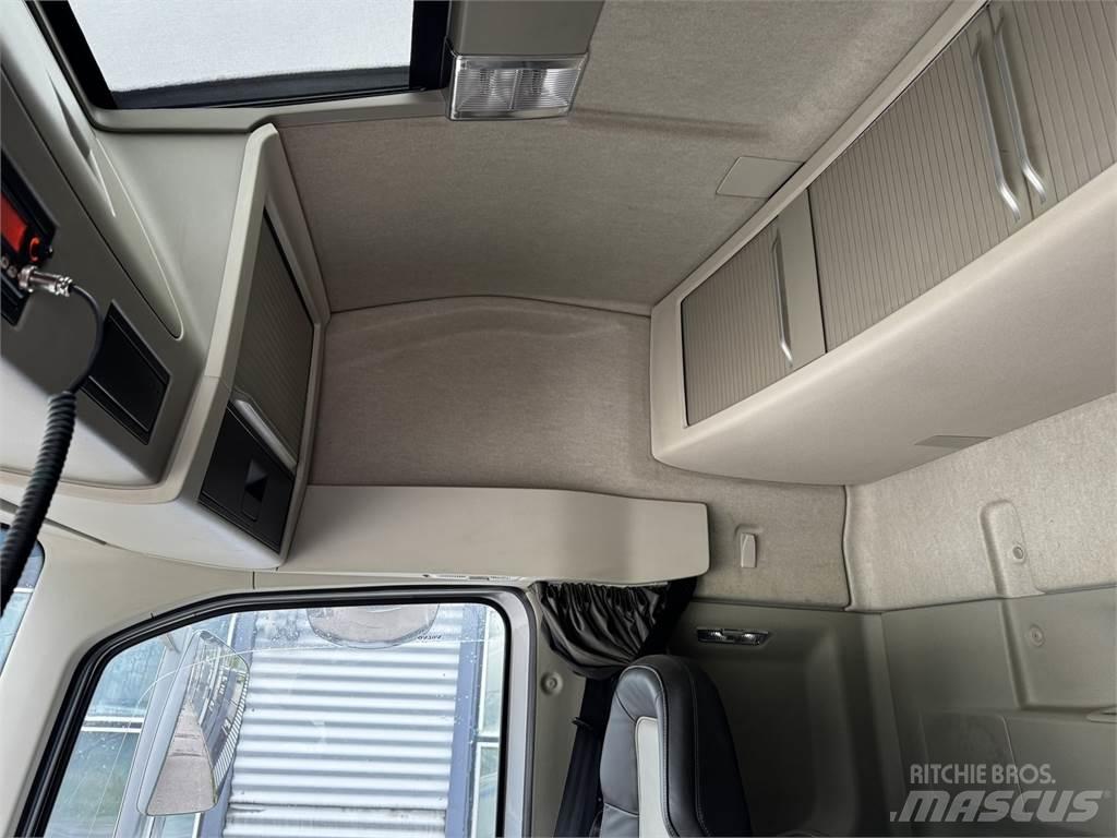Volvo FH540 8x4 Camiões basculantes