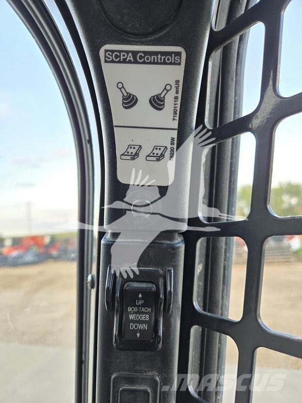 Bobcat T740 Carregadoras de direcção deslizante