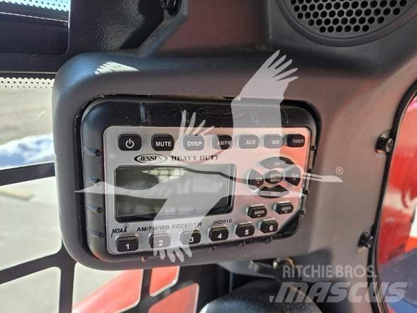 Kubota SSV75 Carregadoras de direcção deslizante