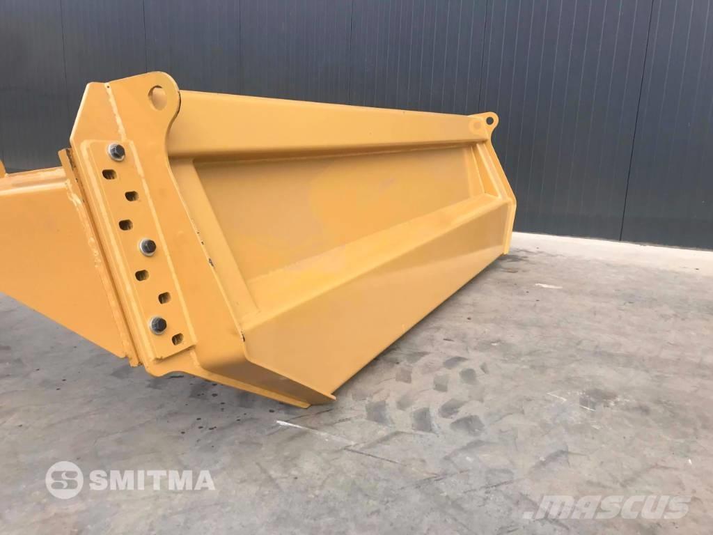 CAT 730C Portas traseiras
